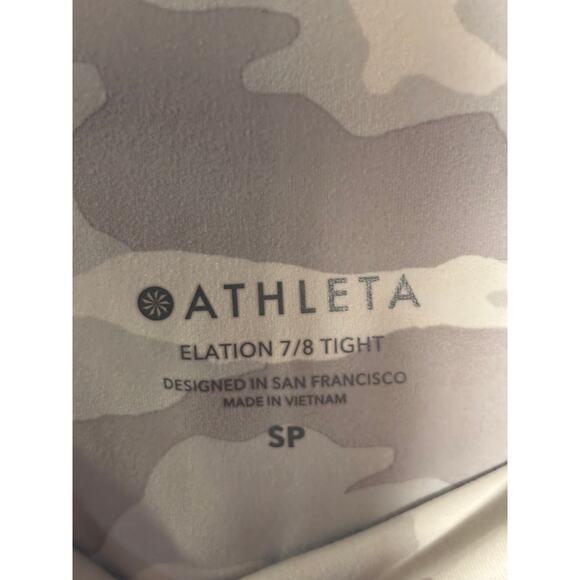 Athleta Womens Capri Style Workout Active Leggings Beige Gray Camo Size Small P - Picture 3 of 4
